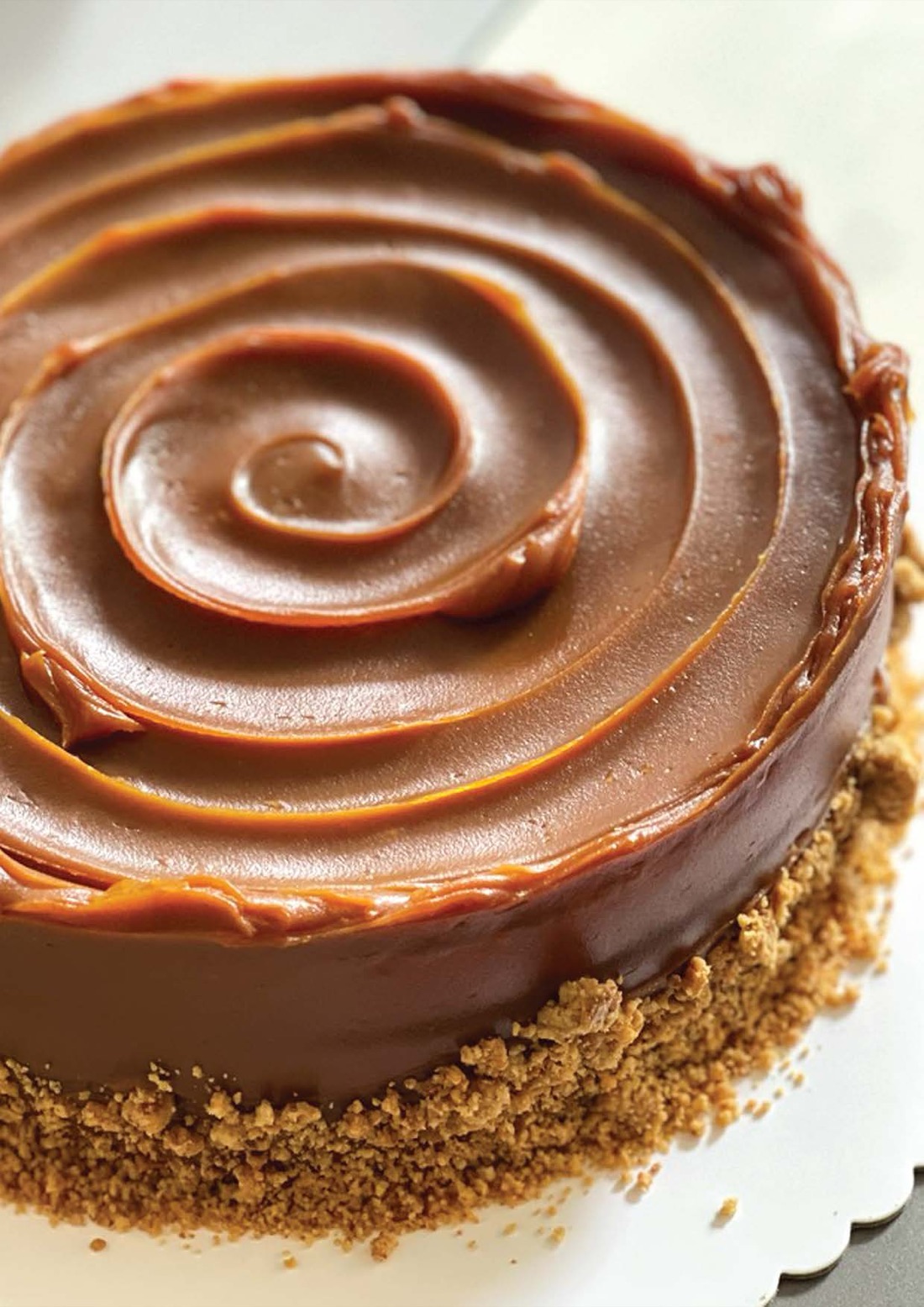 Dulce de no-leche cake